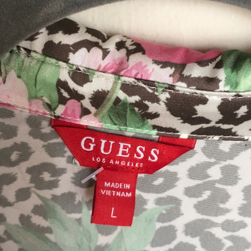 NWT Guess Floral Leopard Button-Up Blouse - Picture 3 of 11